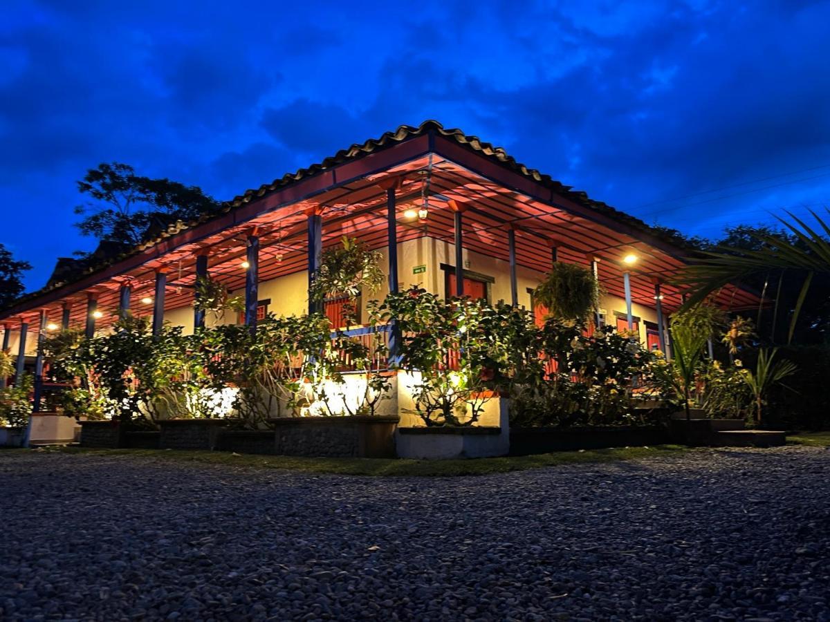 El Percal Hacienda Hotel Montenegro Buitenkant foto