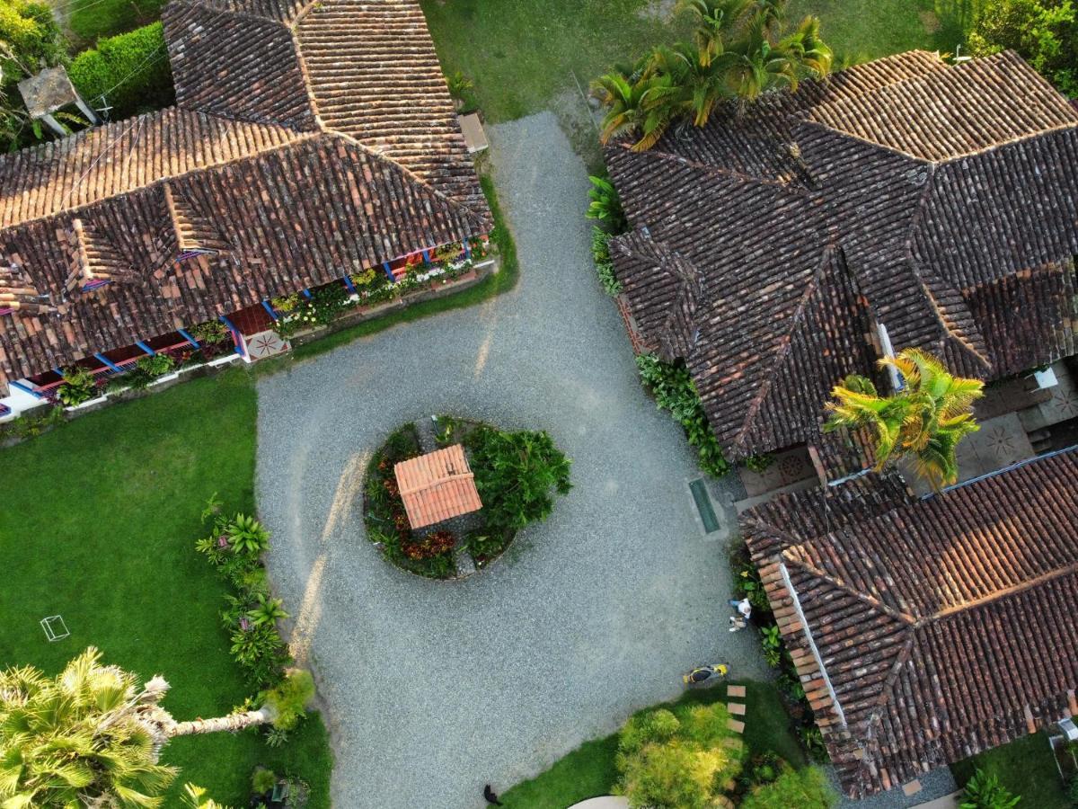 El Percal Hacienda Hotel Montenegro Buitenkant foto